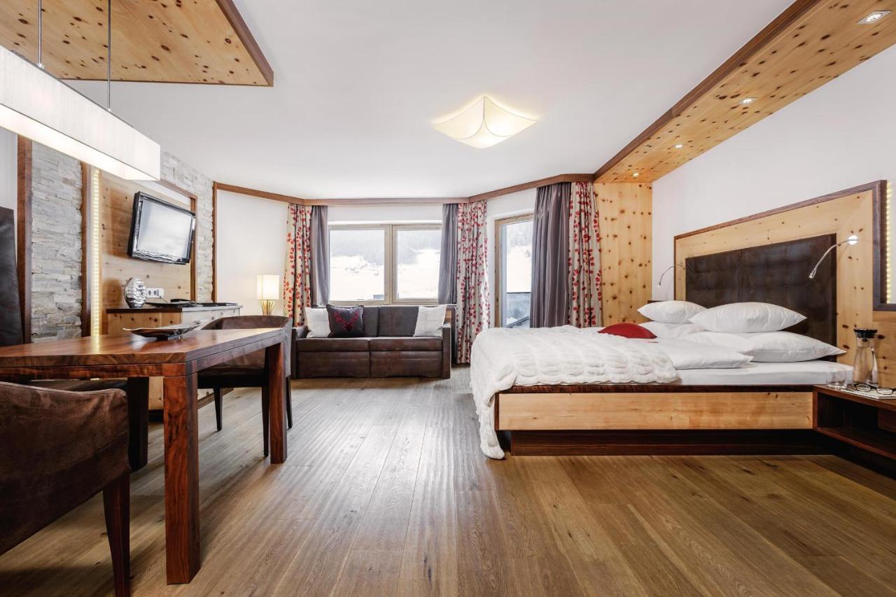 Alpinlounge Raetia Appartements Ischgl Exteriér fotografie